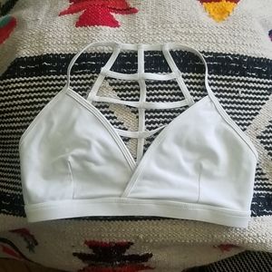 Med Born Primitive sports bra